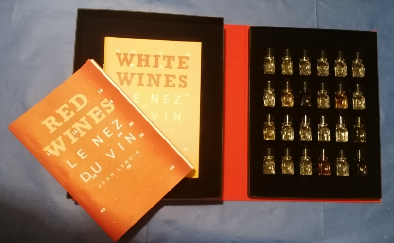 The Legendary Le Nez du Vin 24 Aromas Wine Tasting Study Pack - English & French