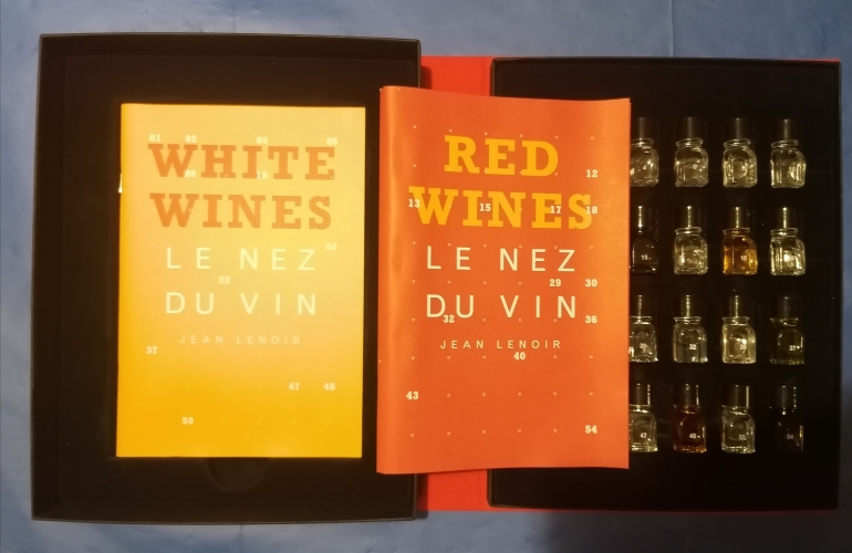 The Legendary Le Nez du Vin 24 Aromas Wine Tasting Study Pack - English & French